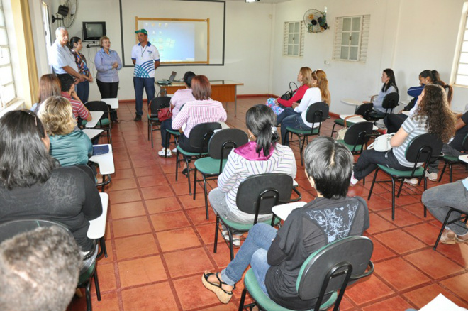 Assistência Social realiza duas reuniões sobre os cursos de tratorista agrícola e viveiricultor (Foto: Divulgação/Assecom)