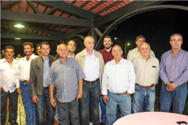 Vereadores participam de abertura da 36ª Expotrês Tonhão disse que a feira é uma festa que resgata a cultura do povo três-lagoense (Foto: Divulgação/Assecom)