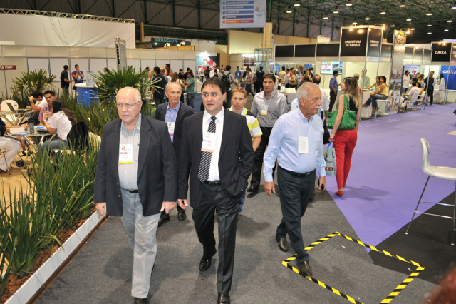 Longen destaca integração do setor produtivo na Feira do Empreendedor O prefeito de Campo Grande, Gilmar Olarte, destacou as parcerias firmadas com o Sistema S e o perfil empreendedor da Capital (Foto: Divulgação/Assecom)