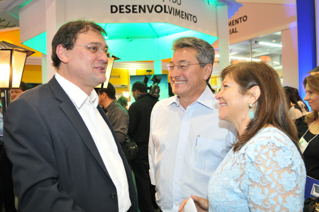 Longen destaca integração do setor produtivo na Feira do Empreendedor O Sistema Fiems, por meio do Sesi, Senai e IEL, participa da edição 2014 da Feira do Empreendedor, que prossegue até domingo (24/08), sempre das 14 às 22 horas, com a divulgação de serviços, palestras, tecnologias e inovações (Foto: Divulgação/Assecom)