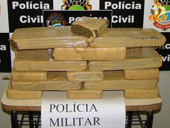 Polícia apreende 16,5kg de maconha em Aparecida do Taboado Com ele foram apreendidos 16,5kg de maconha dispostos em 16 tabletes (Foto: Costa Leste News)