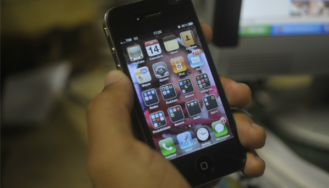 Número de celulares chegará a 7 bilhões no fim do ano em todo o mundo Segundo a UIT, proporção chegará a um celular por habitante até fim de 2014 (Foto: Marcello Casal Jr./Agência Brasil)