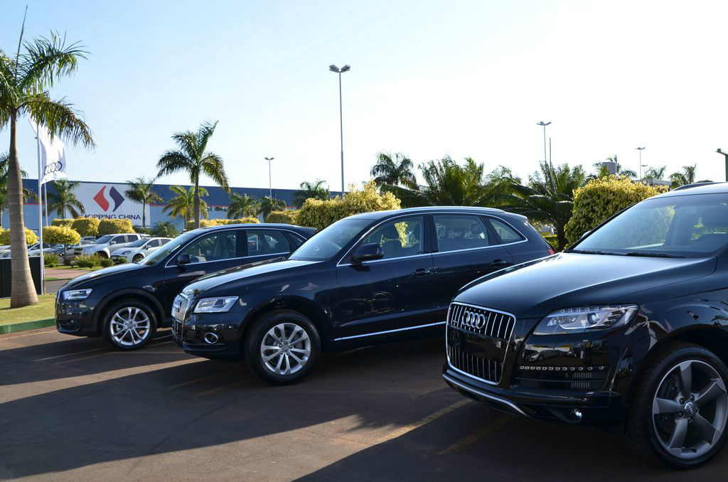Veículos da marca AUDI e Porsche estarão em exibição no estacionamento do Shopping China Os lançamentos da marca vão estar expostos até esta terça-feira (Foto: Divulgação)