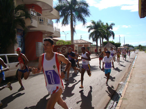 Feriado de 1° de maio é comemorado com Corrida do Trabalhador O evento reuniu atletas do município e também de cidades dos estados vizinhos
Foto: Departamento de Comunicação - Prefeitura de Paranaíba