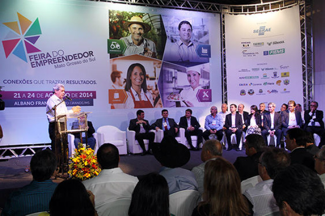 Governador afirma que MS é um dos Estados mais competitivos do País Reunir o agronegócio, comércio, turismo e indústria em uma única Feira fortalece a municipalidade e mostra a pujança de Mato Grosso do Sul, segundo Puccinelli (Foto: Rachid Waqued)