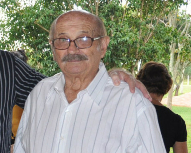 Morreu João Fabiani o pioneiro de Chapadão do Sul Ele apresentava um pequena inflamação pulmonária e na semana passada fez os exames, onde constatou o quadro de Pneumonia, onde ficou na UTI e foi controlada através de medicamentos (Foto: O Correio News)