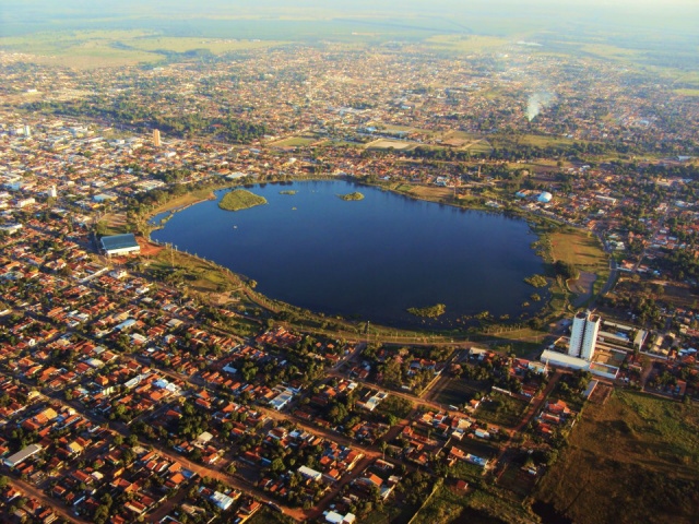 Investimento bilionário em Três Lagoas faz comerciantes almejarem fase de conquistas após a cidade passar por duas crises econômicas (Foto: Marcelo Rodrigues) 