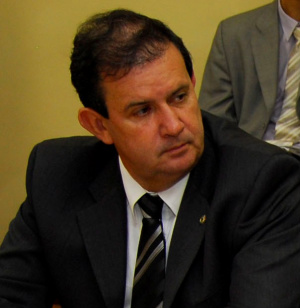 Deputado Eduardo Rocha participa de reunião com governador em Brasília