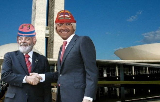 O ex-presidente Lula e o palhaço Tiririca. Mesmo analfabeto elegeu-se deputado federal por São Paulo com mais de 1 milhão de votos: (Reprodução)
