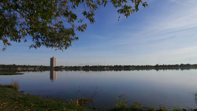 Segunda-feira sem previsão de chuva e com baixas temperaturas em Três Lagoas Céu com algumas nuvens, porém não há previsão de chuva. (Foto: Ricardo Ojeda)