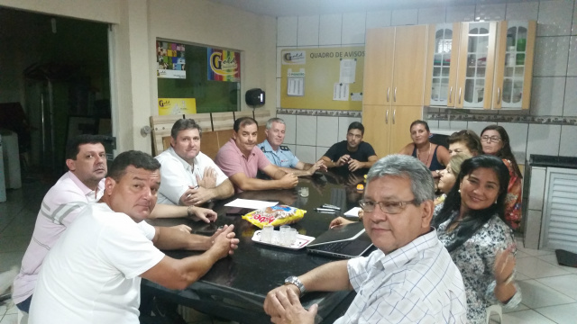 Dia 1° de Abril terá nova manifestação em Três Lagoas Grupo de empresários e de representantes da sociedade se reúnem frequentemente para discutir as ações (Foto; Mayume Baez)