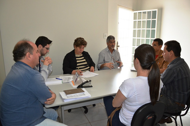 Trânsito cria comissão de análise de acidentes graves e fatais A Prefeitura de Três Lagoas, por meio da Secretaria Municipal de Trânsito (Semutran), iniciou os procedimentos de criação da Comissão de Análise de Acidentes Graves e Fatais, na manhã desta quarta-feira (28) (Foto: Divulgação/Assecom)