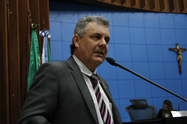 Uma das reivindicações apontadas pelo deputado estadual Angelo Guerreiro, é  para construção de um alambrado. (Foto: Assessoria) 