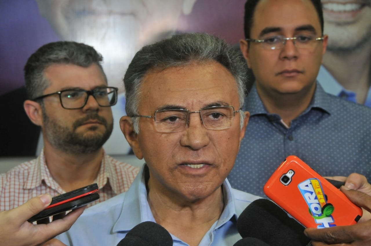 “Não vou descartar nenhuma atividade política”, diz Odilon após eleições Odilon de Oliveira em coletiva de imprensa - Foto: Valdenir Rezende/Correio do Estado
