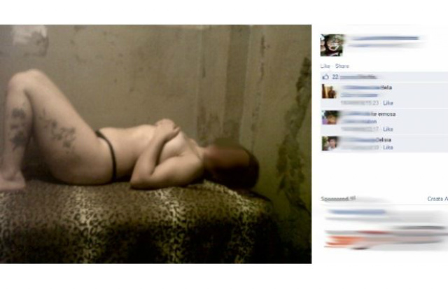 Presas postam fotos sensuais em cadeia do PR Detenta postou foto sensual de dentro da cadeia (Foto: Reprodução/Facebook)