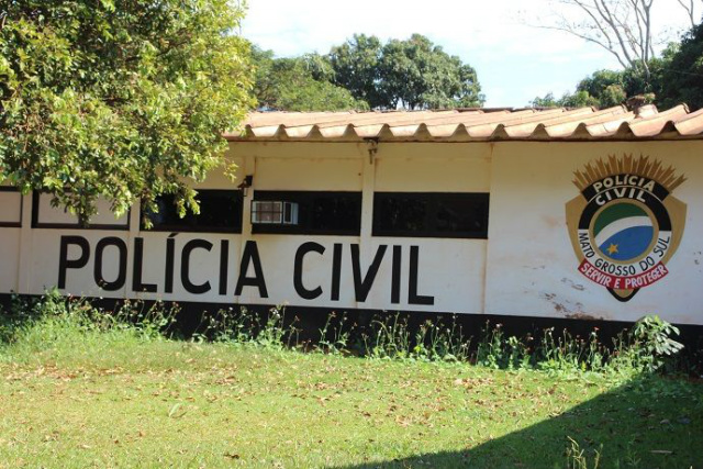 Maurício teria mexido com a mulher de Antônio e os dois entraram em vias de fato, onde Maurício acabou levando vários golpes de faca pelo corpo, coxa, abdômen e virilha (Foto: Jornal da Nova)