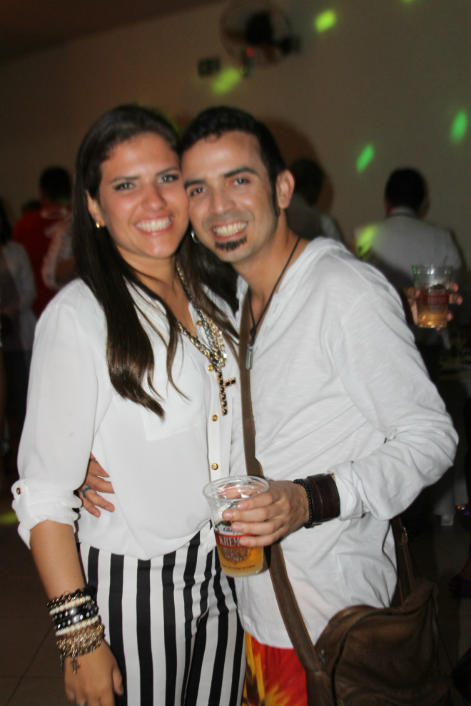 Festa de Flávia Guedes vira a madrugada Festa de Flávia Guedes vira a madrugada