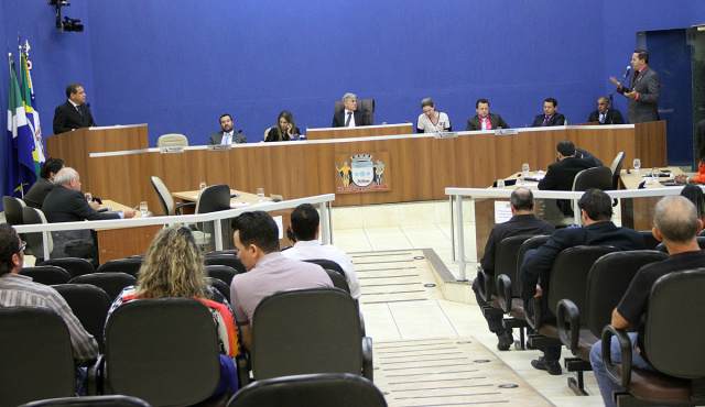 Sessão tem a tramitação de 27 projetos de lei No total 170 endereços que precisarão ser mudados (Foto:Assessoria)