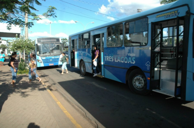 Os veículos registrados nos serviços de fretamento não poderão ser realizados no transporte regular urbano e vice-versa. (Foto:Reprodução)