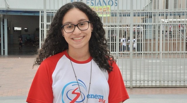 Estudante tira nota 1.000 no Enem pela 2ª vez Thaís Oliveira pretende cursar medicina (Foto: Arquivo pessoal)