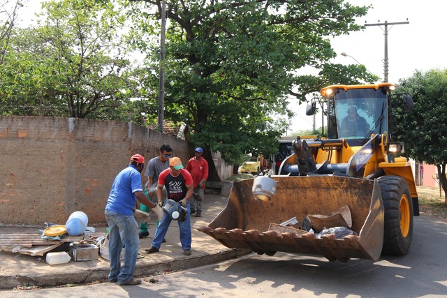 "Meu Bairro Limpo" passará por seis bairros nesta semana Foto: Divulgação