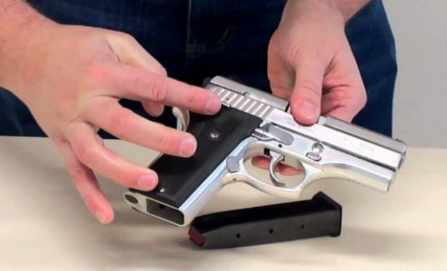 Arma de fogo é furtada de residência na cidade de Bataguassu Os ladrões haviam subtraído um cofre pequeno contendo uma pistola, marca Taurus, calibre 380, juntamente com o registro da arma, carregador e 50 munições da marca CBC (Foto: Arquivo/Divulgação)
