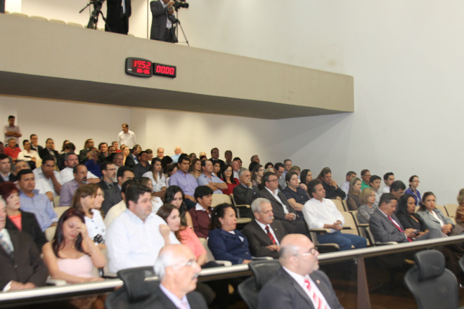 Em noite festiva, juízes e promotores de TL viram cidadãos sul-mato-grossenses