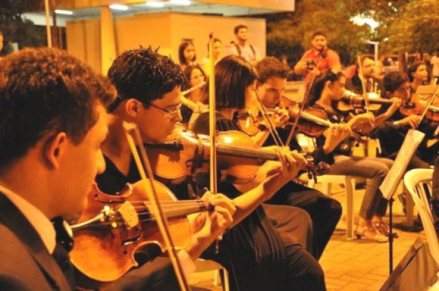 Cultura lança projeto Quarta Musical O projeto “Quarta Musical” também oferece entretenimento para o público que prestigia a Feira Noturna e a Praça Senador Ramez Tebet, além de divulgar a arte e o talento de artistas três-lagoenses (Foto: Divulgação/Assecom)