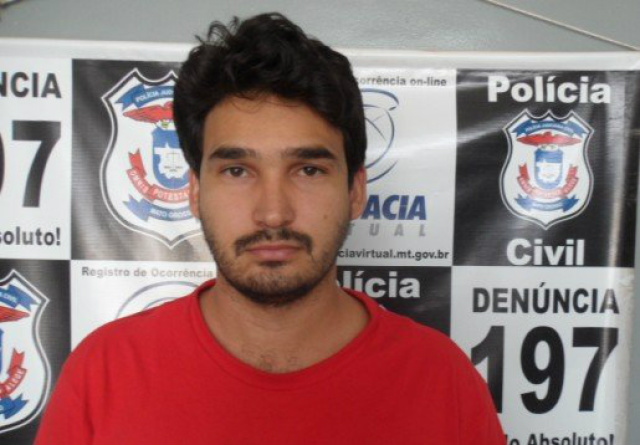 Jovem que matou pedreiro atropelado em Coxim é preso aplicando golpes em Cuiabá Jovem que matou pedreiro atropelado em Coxim é preso aplicando golpes em Cuiabá (Foto: Divulgação/Polícia Civil)