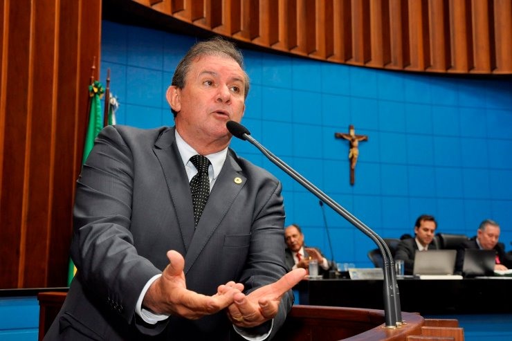 Por unanimidade Assembleia Legislativa aprova moção de repúdio à taxação de energia solar Eduardo Rocha levou o tema à tribuna hoje. Foto: Luciana Nassar/ALMS