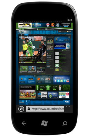 O Windows Phone 7 ganhou uma adaptação
do navegador IE9 para celulares (Foto: Divulgação)