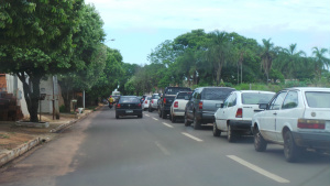 Em Três Lagoas, 60 mil pessoas foram ao cemitério municipal Em Três Lagoas, 60 mil pessoas foram ao cemitério municipal