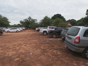 Em Três Lagoas, 60 mil pessoas foram ao cemitério municipal Em Três Lagoas, 60 mil pessoas foram ao cemitério municipal