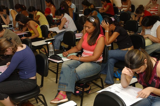 Entenda como são elaboradas as questões do Enem EBC