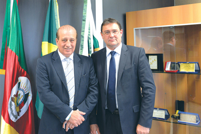 Fiems traz ministro do TCU Augusto Nardes para lançar livro e falar sobre gestão pública O ministro Augusto Nardes ganhou projeção nacional ao relatar e recomendar a rejeição das contas do ano passado do governo da presidente Dilma Rousseff. (Foto: Divulgação).
