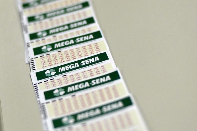 Mega-Sena sorteia hoje prêmio acumulado de R$ 35 milhões Mega-Sena: as apostas podem ser feitas até as 19h (horário de Brasília)- Marcello Casal Jr./Agência Brasil