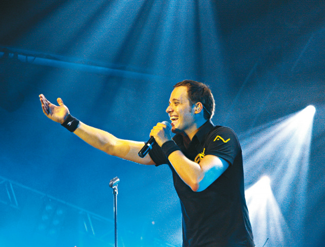 Região virá a Três Lagoas dia 28 para show gratuito de André Valadão André Valadão fará show gratuito em Três Lagoas no dia 28 de novembro. (Foto: Divulgação).