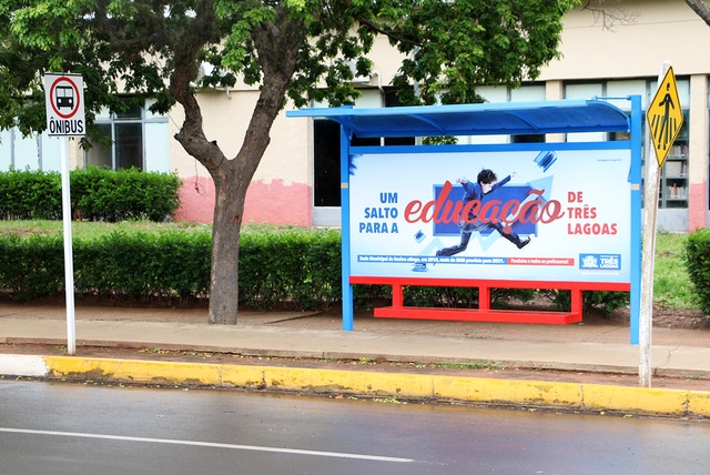 Prefeitura de Três Lagoas inicia instalação de novos pontos de ônibus Foto: Assessoria
