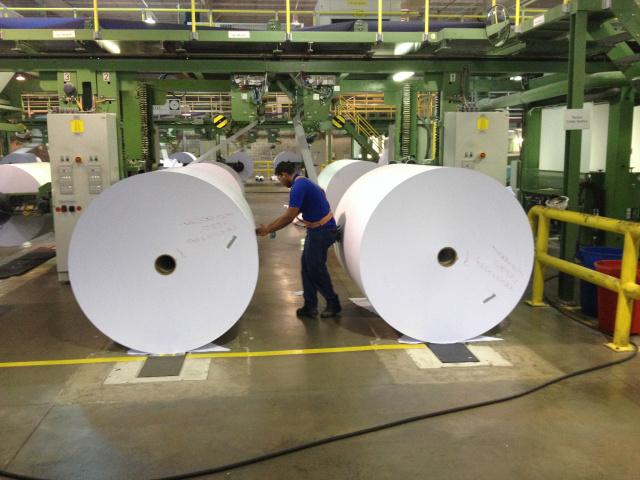 IP estuda a possibilidade de instalação de segunda máquina de papel em TL A fábrica produz hoje 235 mil toneladas de papel por ano, 15% a mais do que o projeto original (Foto: Thata Bernachi)