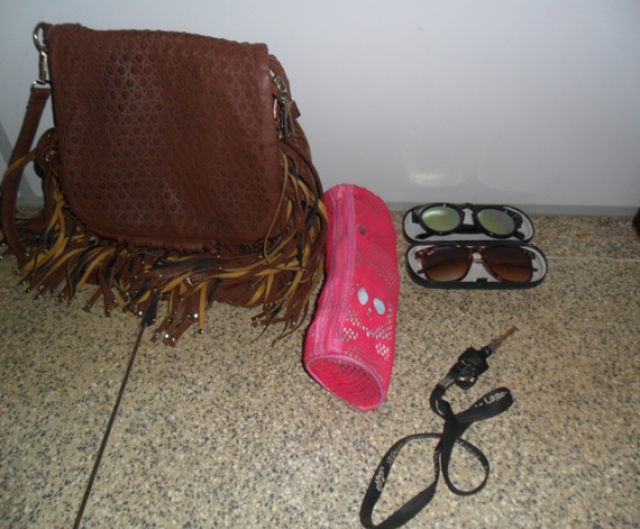 A bolsa da vítima foi encontrada com alguns pertences da estudante. (Foto: SIG | Três Lagoas)