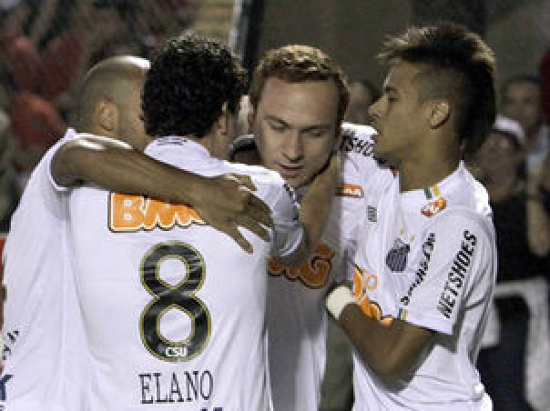 Santos Empata com Cerro Porteño por 3 a 3 e segue na final da Libertadores
Foto: Divulgação/Jorge Adorno(Reuters)