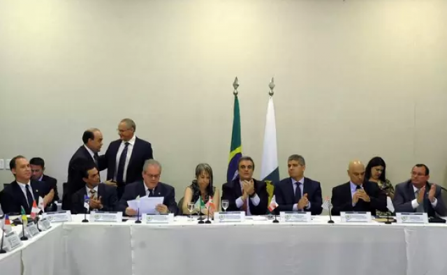 Reunião realizada pelo ministro da Justiça, José Eduardo Cardozo, com os secretários de Segurança Pública de todo o Brasil (Foto: Divulgação)