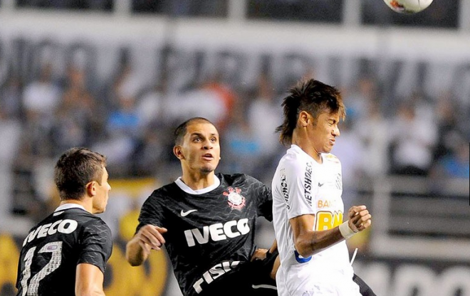 Tite freia empolgação por vitória na Vila e exige mais no Pacaembu