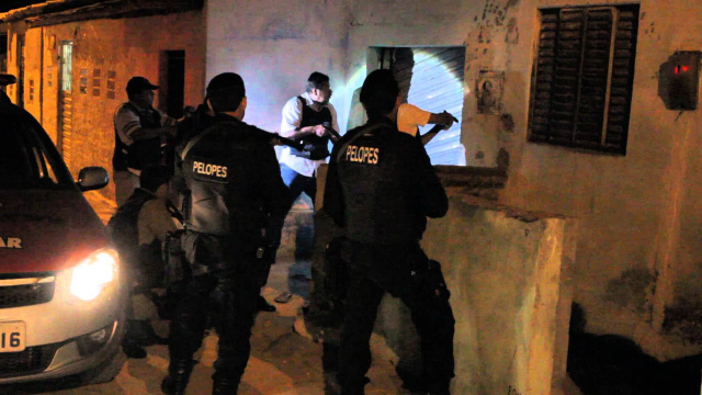 Polícia pode entrar em residências sem mandado, decide STF Essa foi a decisão do plenário do STF nessa tarde de quinta-feira (5).(Foto:Reprodução)