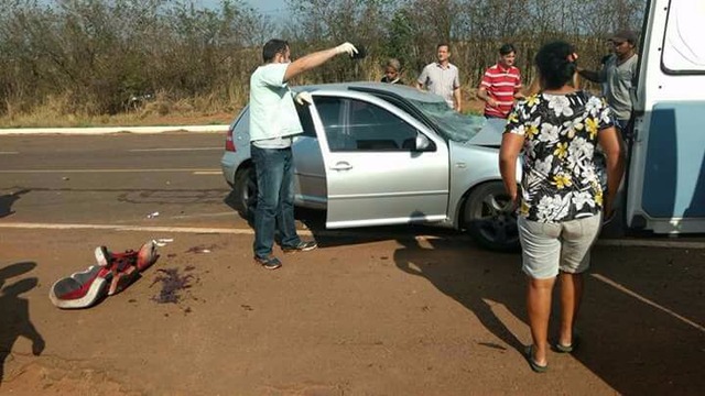 As vítimas que sobreviveram foram encaminhadas ao hospital de Ribas do Rio Pardo (Foto: Wagner Fernando Silva)