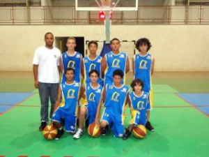 Basquetebol de Nova Andradina é destaque no cenário estadual Segundo o professor Diego Dantas, a equipe treina seis vezes por semana