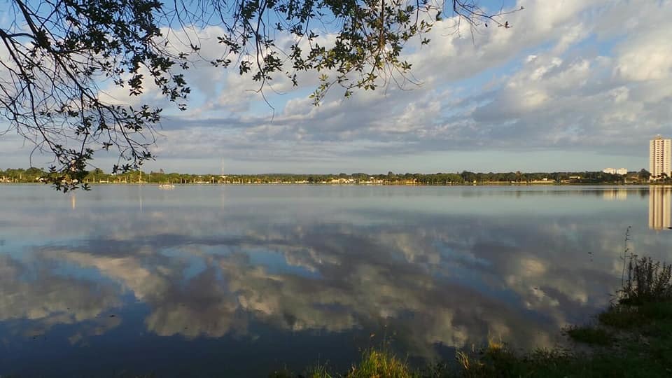 Pode chover a qualquer hora nesta terça (6) em Três Lagoas Nas primeiras horas do dia, que começou parcialmente nublado, a sensação térmica registrada foi de 25ºC. (Foto: Ricardo Ojeda/ Perfil News).
