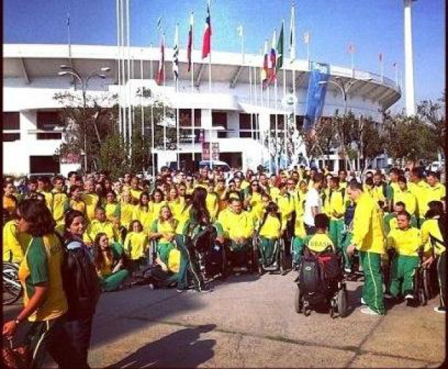 No Chile, o Brasil está sendo representado por 81 atletas, além de cinco atletas-guias e calheiros, que disputam medalhas em sete modalidades (Foto: Divulgação SED)