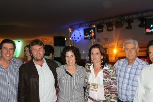 Restaurante Camalote está atendendo na exposição