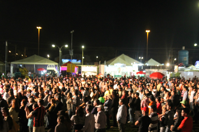 Restaurante Camalote está atendendo na exposição